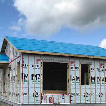 Installation of a new roof in Jonquière